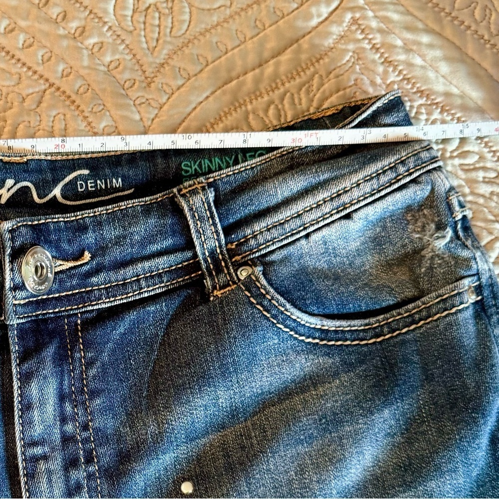 INC International Concepts skinny leg stretch star stud embellished jeans size 6 - Picture 8 of 9